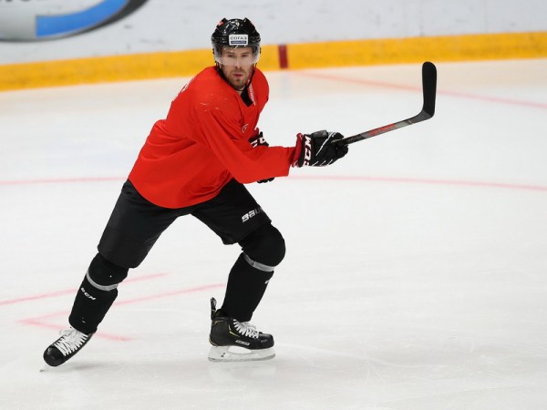 
        Новички «Авангарда». Корбэн Найт – о знакомстве с командой, уроках АХЛ и борще
      