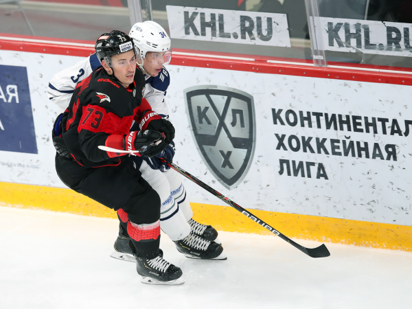 
        Хоккей вернулся! Как «Авангард» выиграл первый предсезонный матч у «Динамо»
      