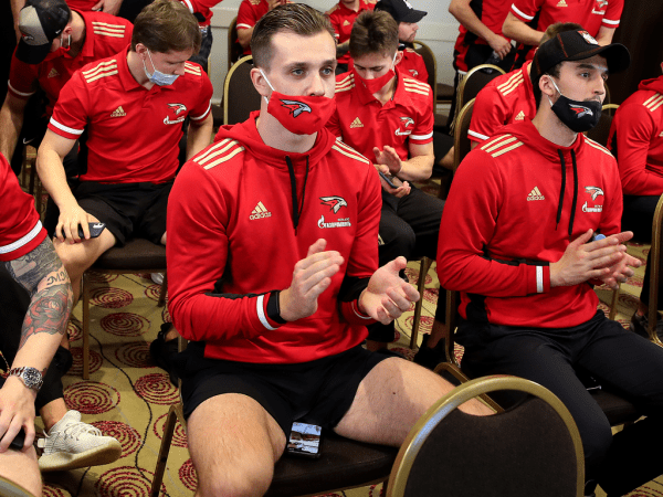 
        Третий мастер-класс программы «Игровой интеллект»: как хоккеистам общаться с прессой (ФОТО+ВИДЕО)
      