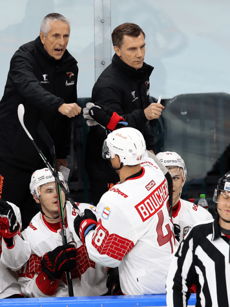 
        Выиграли у СКА и стали победителями турнира в Петербурге! Как «Авангард» завершил предсезонку
      