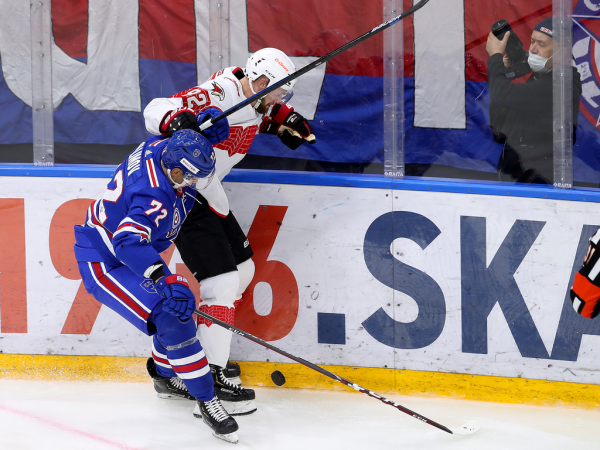 
        Выиграли у СКА и стали победителями турнира в Петербурге! Как «Авангард» завершил предсезонку
      