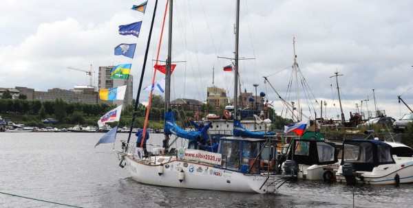 Две омские яхты отправились в Арктику с памятной миссией
