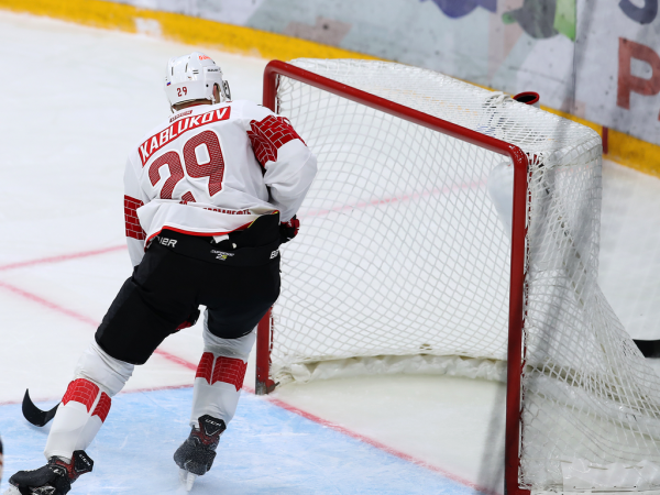 
        Выиграли у СКА и стали победителями турнира в Петербурге! Как «Авангард» завершил предсезонку
      