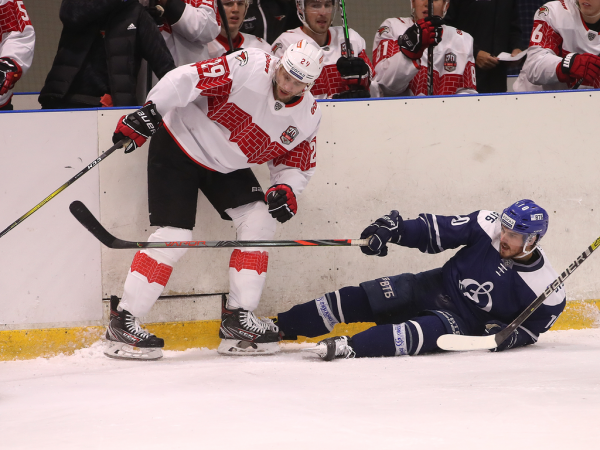 
        Полный разгром в Новогорске! Как «Авангард» одержал победу над «Динамо»
      