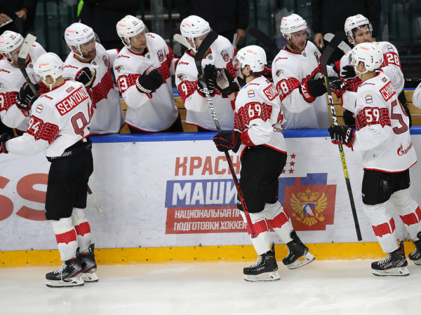 
        Выиграли у СКА и стали победителями турнира в Петербурге! Как «Авангард» завершил предсезонку
      