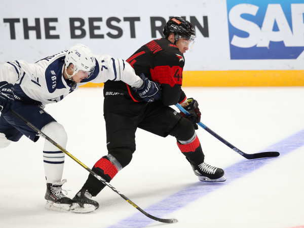 «Авангард» - «Динамо» Москва 5:4. Товарищеский матч (ВИДЕО)
«Авангард» - «Динамо» Москва 5:4. Товарищеский матч (ВИДЕО)