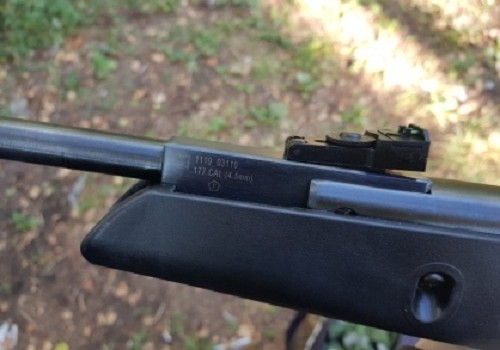 В&nbsp;Омске автомеханика на&nbsp;СТО застрелил из&nbsp;винтовки недоброжелатель