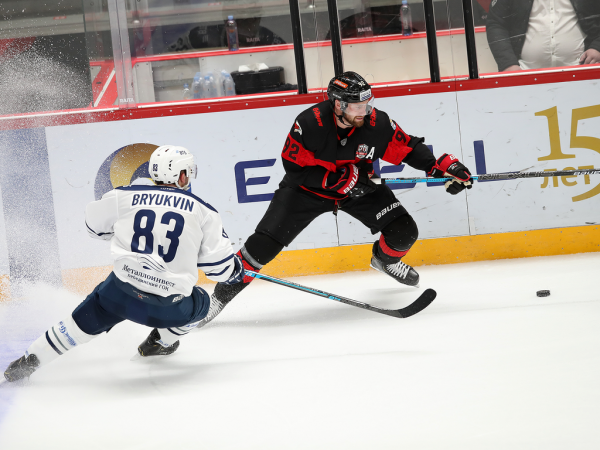 «Авангард» - «Динамо» Москва 5:4. Товарищеский матч (ВИДЕО)
«Авангард» - «Динамо» Москва 5:4. Товарищеский матч (ВИДЕО)