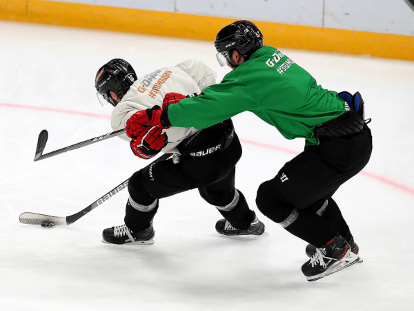 ПОДСЛУШАНО: «Авангард» после коронавируса. Снова тренируемся! (ФОТО+ВИДЕО)
ПОДСЛУШАНО: «Авангард» после коронавируса. Снова тренируемся! (ФОТО+ВИДЕО)