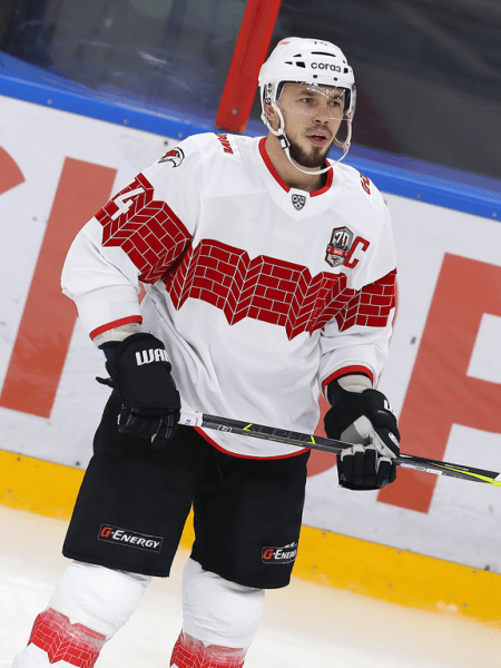 
        «Мы будем гнуть свою линию». Хартли, Семёнов и Буше после победы над СКА
      