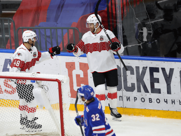 
        «Мы будем гнуть свою линию». Хартли, Семёнов и Буше после победы над СКА
      