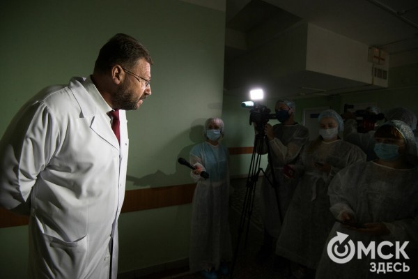 "Они спасают, когда человек не может дышать". В Омск поступили новые аппараты ИВЛ