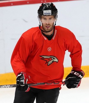 
        Новички «Авангарда». Корбэн Найт – о знакомстве с командой, уроках АХЛ и борще
      