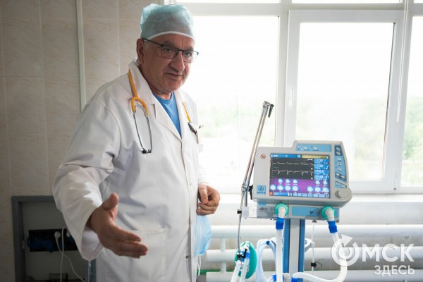 "Они спасают, когда человек не может дышать". В Омск поступили новые аппараты ИВЛ