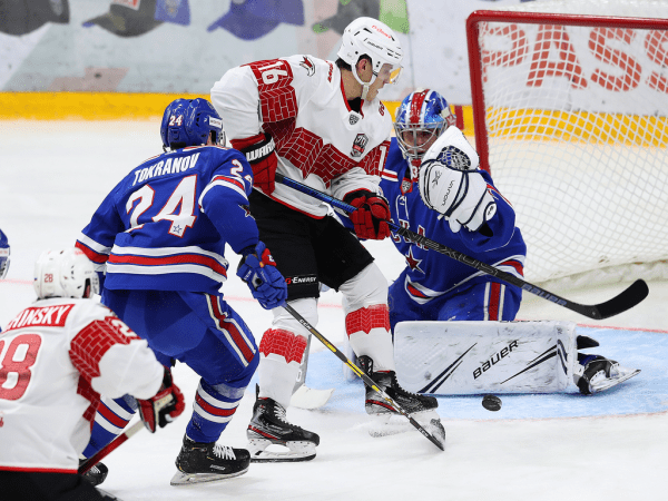 
        «Мы будем гнуть свою линию». Хартли, Семёнов и Буше после победы над СКА
      