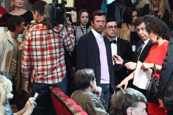 Столичные гости превратили Омский театр драмы в настоящий Бродвей