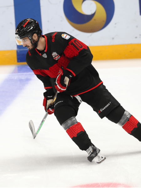 
        «У нас хороший боевой потенциал». Жак Клутье вернулся в «Авангард» (ВИДЕО)
      