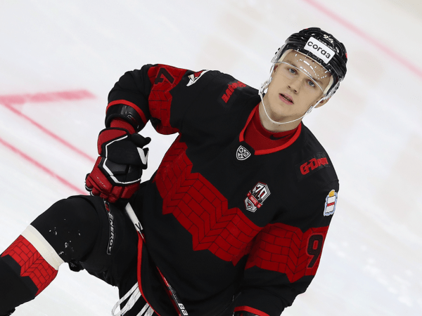 
        «Для нас важно хорошо играть в межсезонье, ведь побеждать всегда приятно». Комментарии после матча с «Торпедо»
      