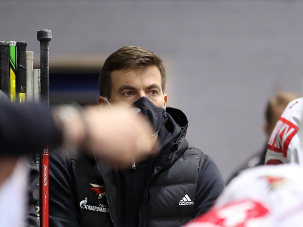 «Вся команда в конкуренции». Хартли, Чинахов и Хохлачёв о разгромной победе над «Динамо» во второй игре предсезонки
«Вся команда в конкуренции». Хартли, Чинахов и Хохлачёв о разгромной победе над «Динамо» во второй игре предсезонки