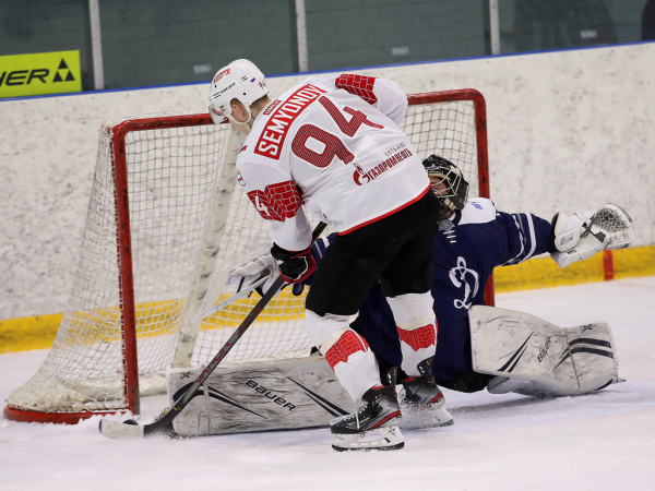 «Вся команда в конкуренции». Хартли, Чинахов и Хохлачёв о разгромной победе над «Динамо» во второй игре предсезонки
«Вся команда в конкуренции». Хартли, Чинахов и Хохлачёв о разгромной победе над «Динамо» во второй игре предсезонки