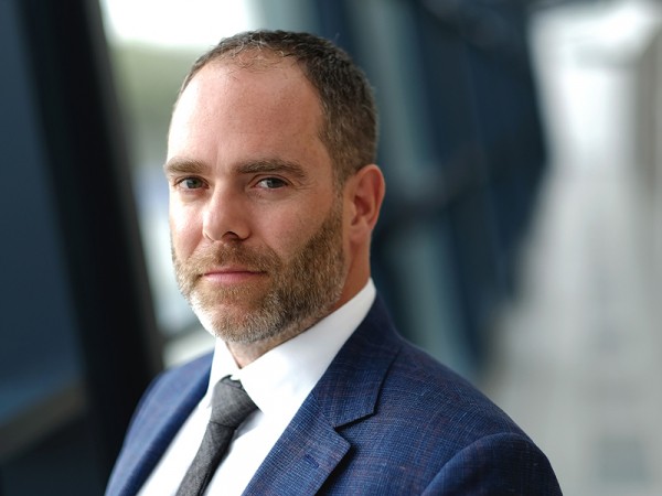 Шон Финн: «Возможности Академии «Авангарда» позволят достичь потрясающих результатов»
       
        Шон Финн: «Возможности Академии «Авангарда» позволят достичь потрясающих результатов»