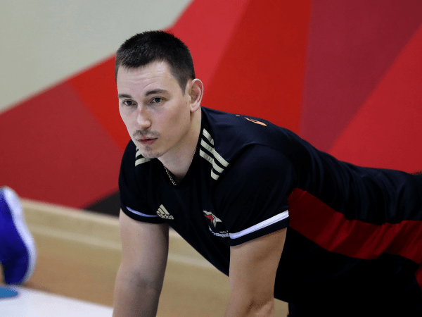 
        Новички «Авангарда». Иржи Секач (ФОТО+ВИДЕО)
      