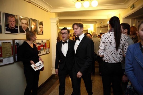 Столичные гости превратили Омский театр драмы в настоящий Бродвей