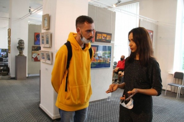 Кто на новенького. В Омске впервые проводят конкурс для молодых художников