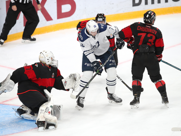 
        Хоккей вернулся! Как «Авангард» выиграл первый предсезонный матч у «Динамо»
      