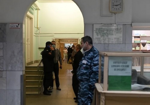 Омская полиция впервые прокомментировала болезнь Навального