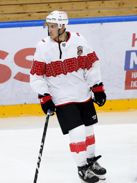 
        «Мы будем гнуть свою линию». Хартли, Семёнов и Буше после победы над СКА
      