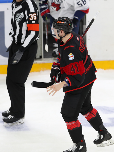 Камбэк в первой игре на турнире в Петербурге! Как «Авангард» победил «Торпедо»
Камбэк в первой игре на турнире в Петербурге! Как «Авангард» победил «Торпедо»