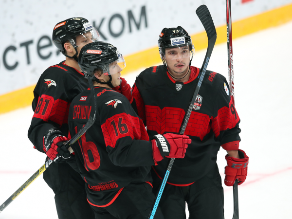 
        «Мы посмотрели, чего стоит каждый». Хартли, Грицюк и Мизюрин о победе над «Динамо»
      