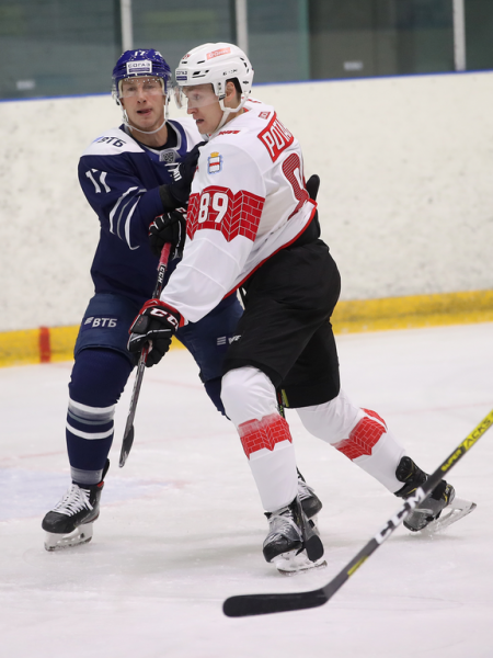 «Вся команда в конкуренции». Хартли, Чинахов и Хохлачёв о разгромной победе над «Динамо» во второй игре предсезонки
«Вся команда в конкуренции». Хартли, Чинахов и Хохлачёв о разгромной победе над «Динамо» во второй игре предсезонки