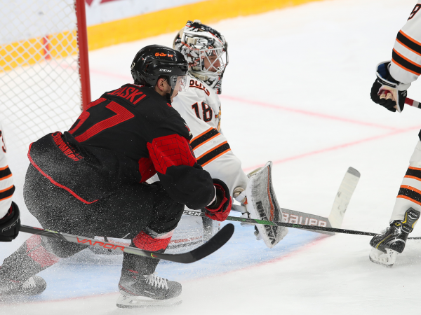 
        Четвёртая победа на предсезонке! Как «Авангард» оказался сильнее «Амура»
      