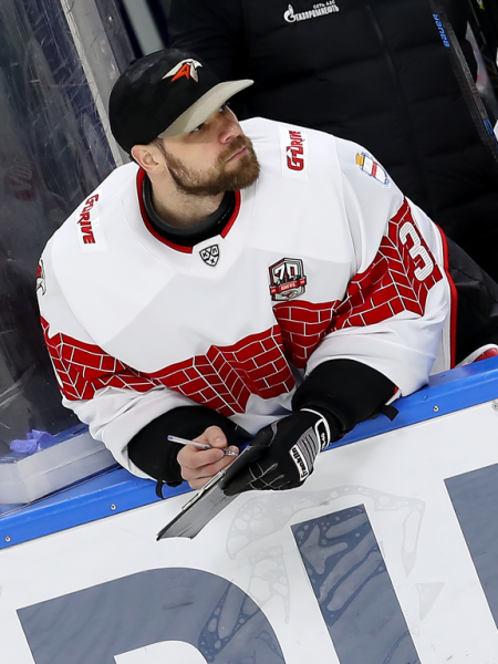 
        Выиграли у СКА и стали победителями турнира в Петербурге! Как «Авангард» завершил предсезонку
      