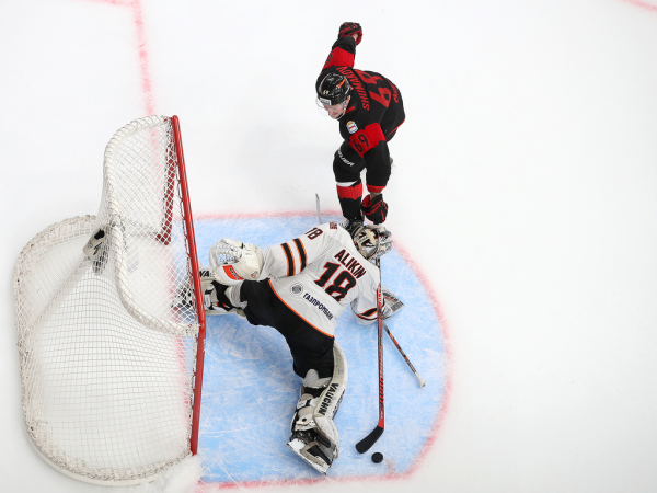 
        Четвёртая победа на предсезонке! Как «Авангард» оказался сильнее «Амура»
      