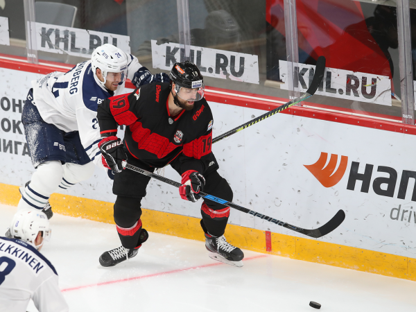 «Авангард» - «Динамо» Москва 5:4. Товарищеский матч (ВИДЕО)
«Авангард» - «Динамо» Москва 5:4. Товарищеский матч (ВИДЕО)