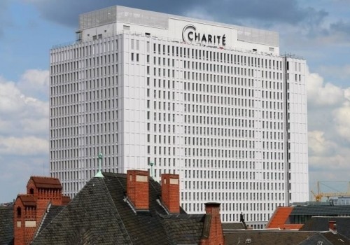 «Отравленный» Навальный окончательно испортит отношения Москвы с Западом?