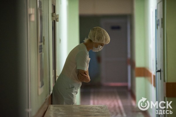 "Они спасают, когда человек не может дышать". В Омск поступили новые аппараты ИВЛ