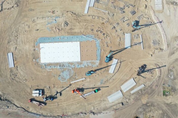 Подрядчик показал, как идёт стройка "Арены-Омск" Подрядчик показал, как идёт стройка "Арены-Омск"