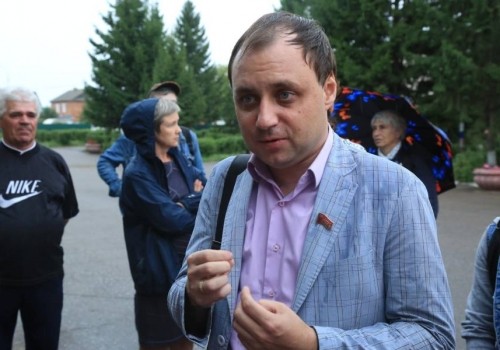 Дружинского депутата, как в свое время омского олигарха Голушко, хотят снять с выборов