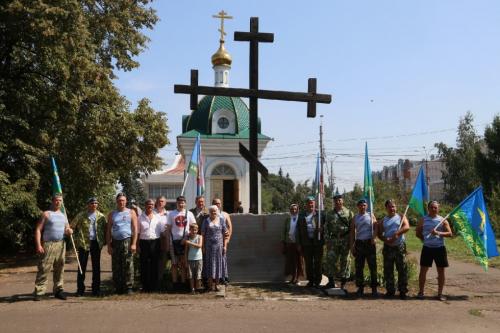 Сквозь огонь и медные трубы: как отметили свой праздник омские десантники