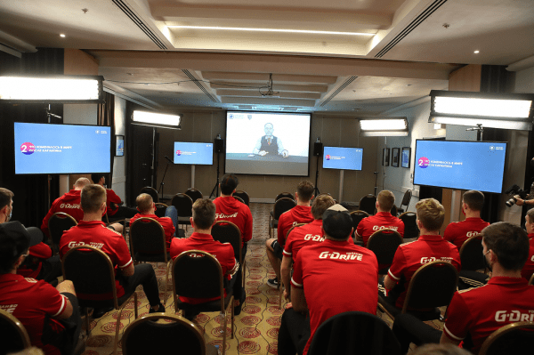 
        Третий мастер-класс программы «Игровой интеллект»: как хоккеистам общаться с прессой (ФОТО+ВИДЕО)
      