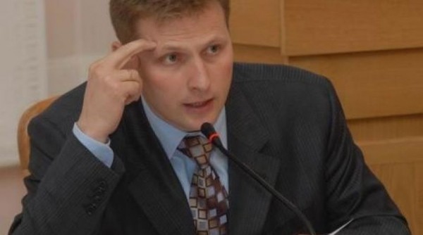 Эстонские судьи «повесили» на омичей долги Дмитриева