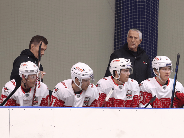 «Вся команда в конкуренции». Хартли, Чинахов и Хохлачёв о разгромной победе над «Динамо» во второй игре предсезонки
«Вся команда в конкуренции». Хартли, Чинахов и Хохлачёв о разгромной победе над «Динамо» во второй игре предсезонки