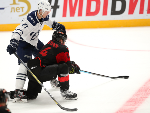 
        «Мы посмотрели, чего стоит каждый». Хартли, Грицюк и Мизюрин о победе над «Динамо»
      