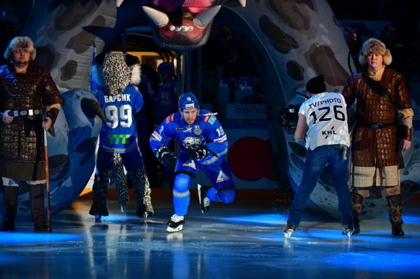 
        Корбэн Найт: ожидания от &laquo;Авангарда&raquo; всегда большие
      