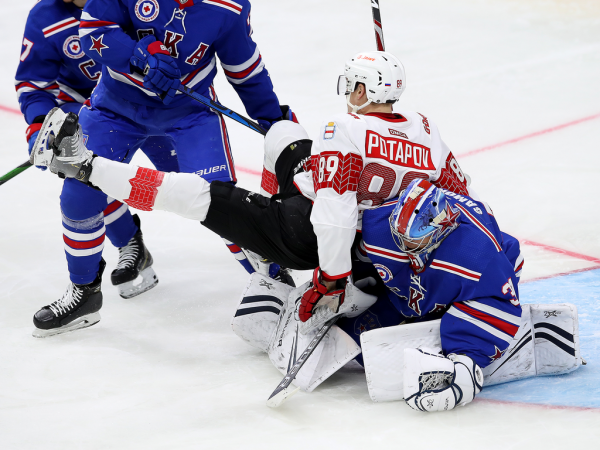 
        «Мы будем гнуть свою линию». Хартли, Семёнов и Буше после победы над СКА
      