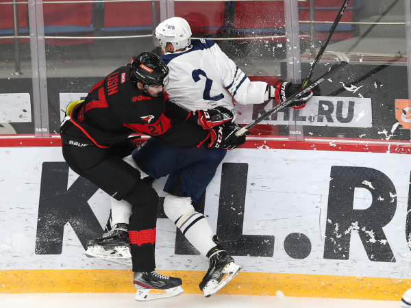 «Авангард» - «Динамо» Москва 5:4. Товарищеский матч (ВИДЕО)
«Авангард» - «Динамо» Москва 5:4. Товарищеский матч (ВИДЕО)